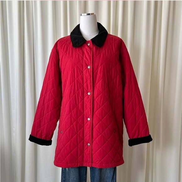 Vintage 1990s LL Bean Red Quilted Barn Jacket Corduroy Trim. - Picture 3 of 8